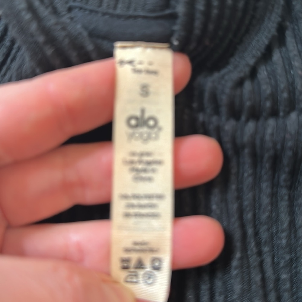 ALO Yoga MUSE  Hoodie - Picture 6 of 6